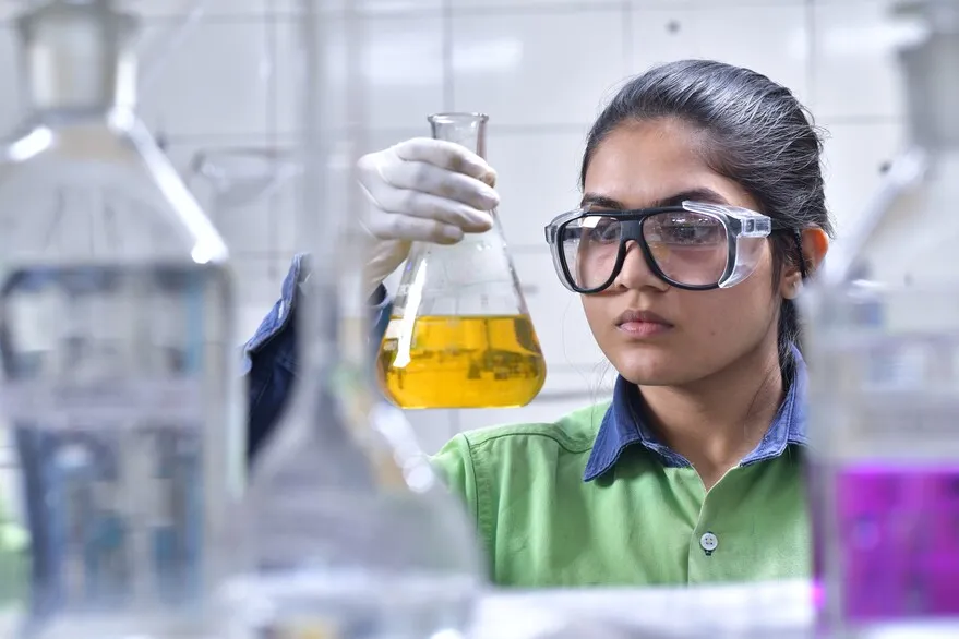 Vedanta-women-in-Science-1
